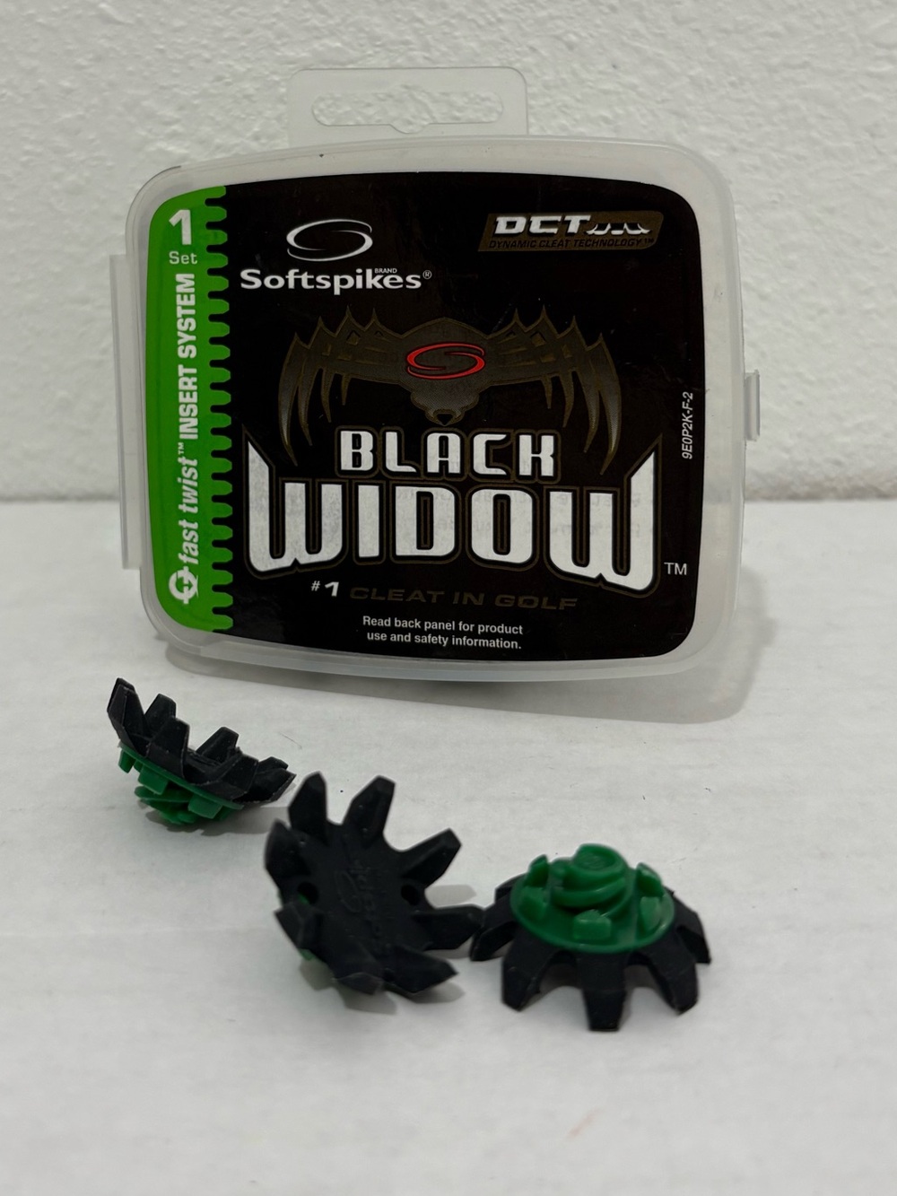 Softspikes Black Widow Fast Twist Insert System Open Box 11 Cleats Golf Spikes